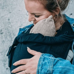 Hoppediz Babytrage Bondolino All Black -Stokke Shop hoppediz babytrage bondolino all black a409269 6